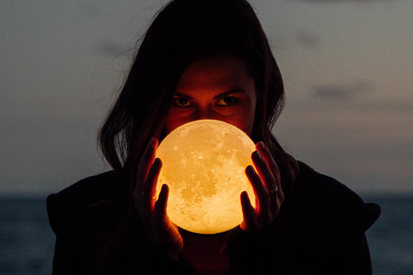 Full Harvest Moon in Pisces on Friday the 13th 2019