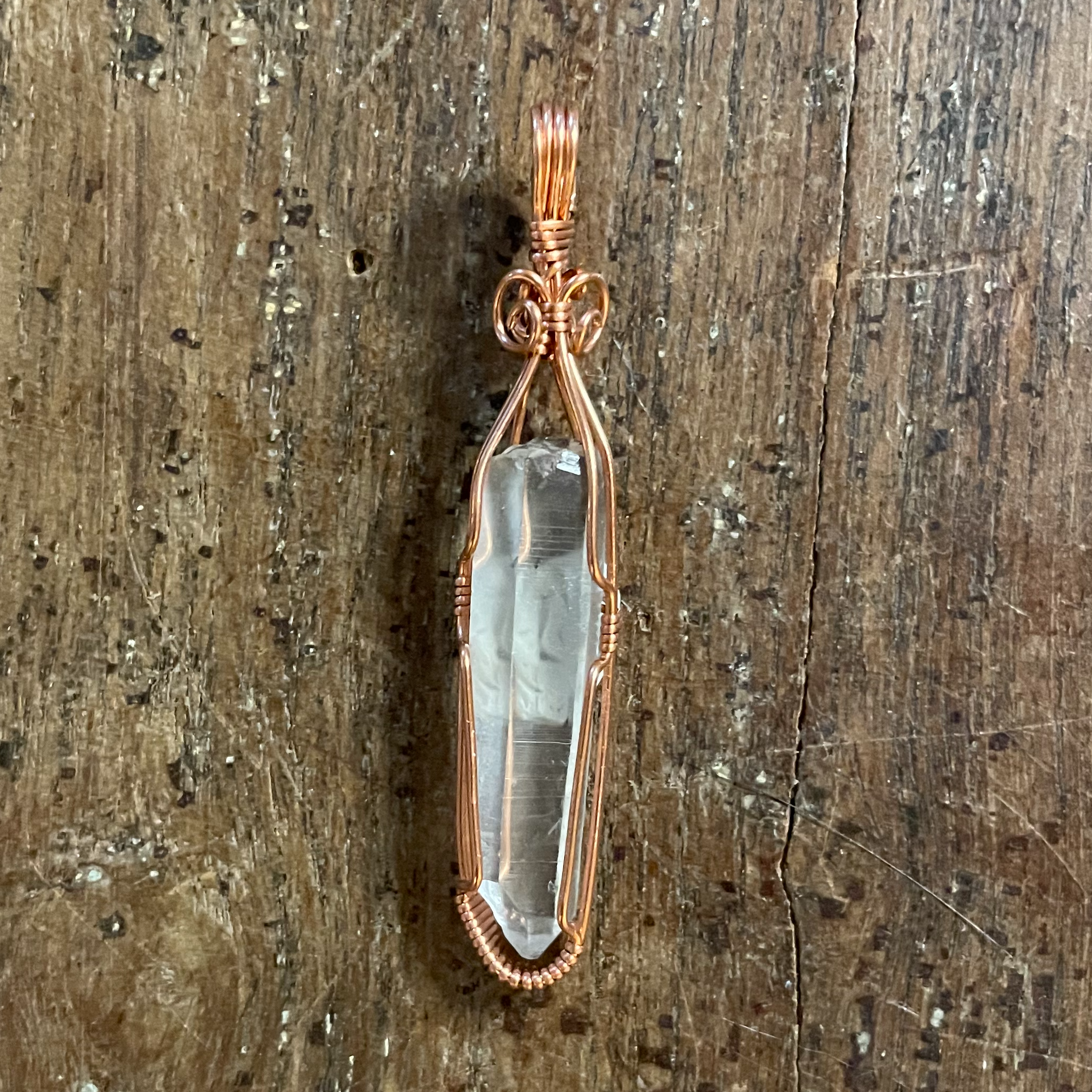 Wire wrapped 2025 quartz point